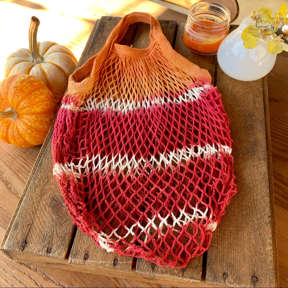✨HAND DYED NET STRING FRENCH MARKET BAG✨ - Picture 3 of 5